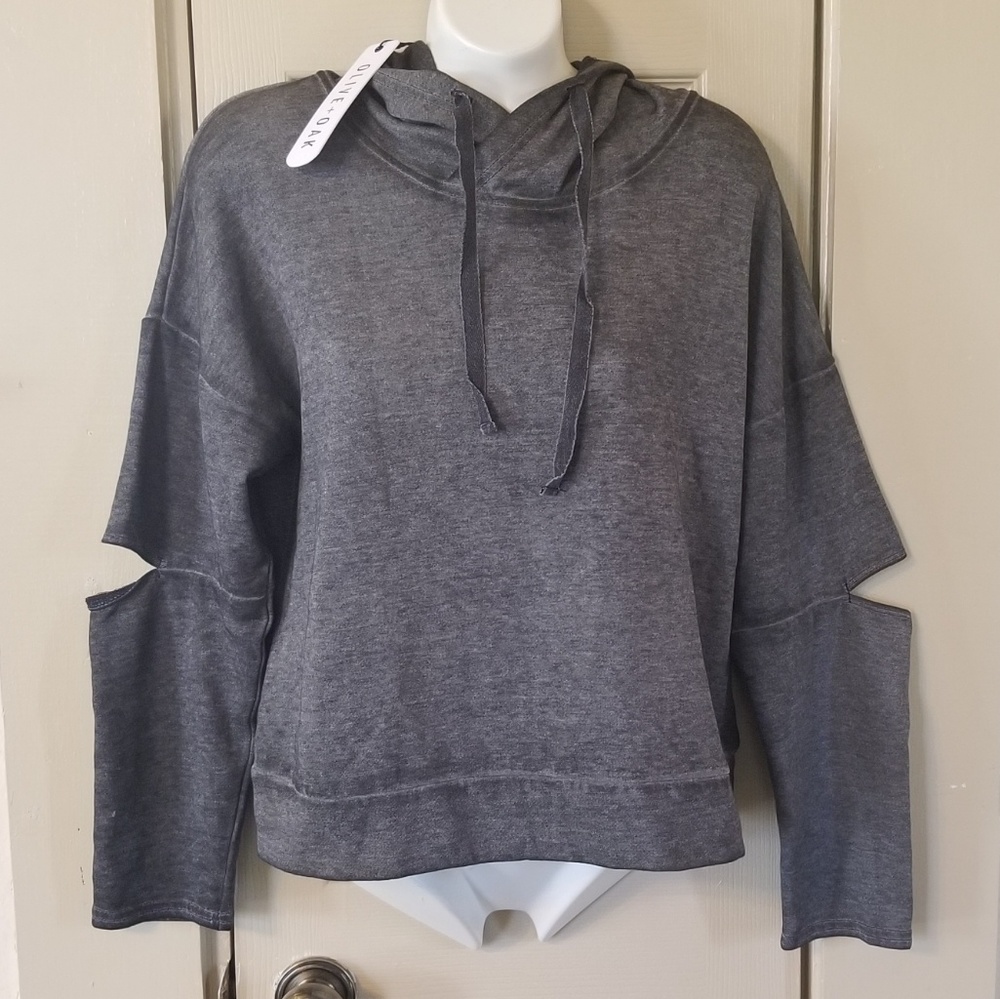 Olive and Oak Charcoal Sweatshirt NWT